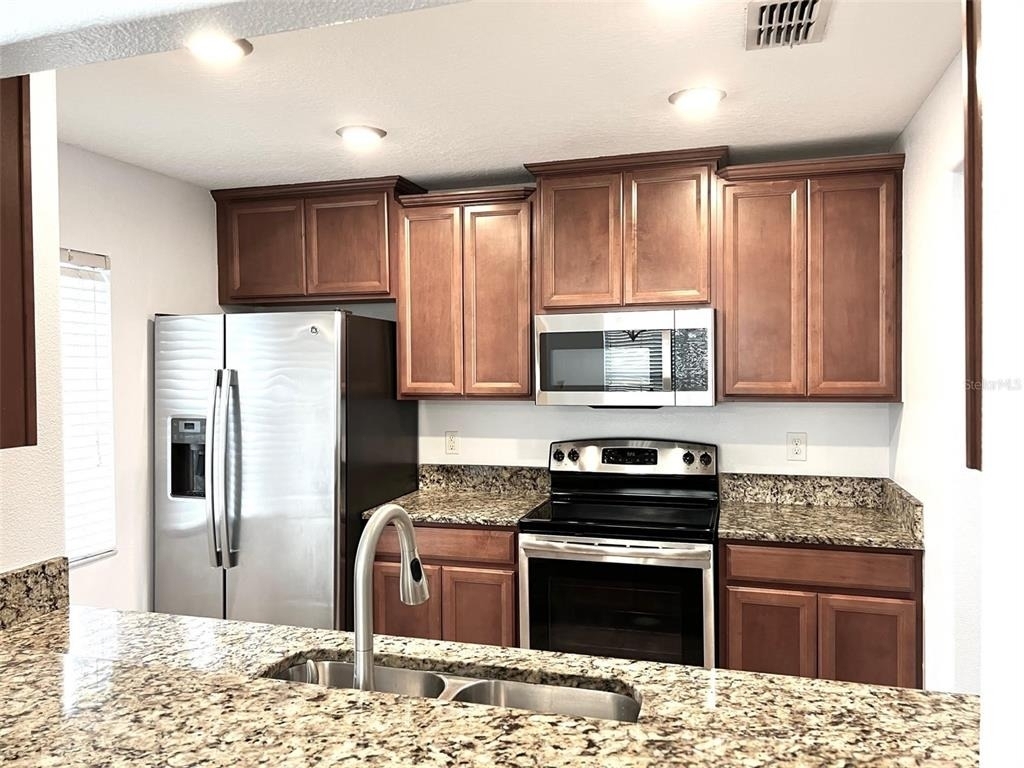 9741 Trumpet Vine Loop - Photo 11