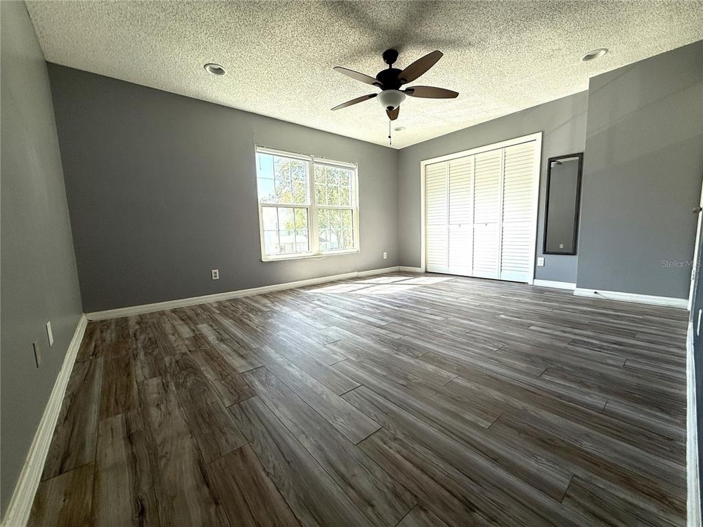 16335 Rambling Vine Drive W - Photo 15