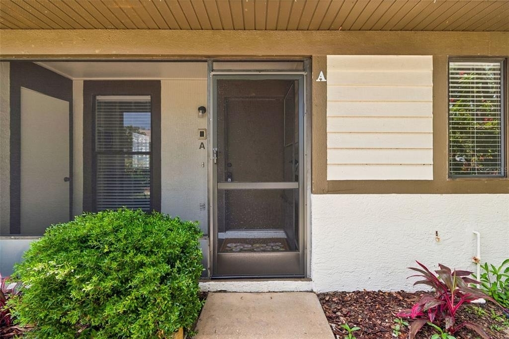 2945 Grovewood Boulevard - Photo 3