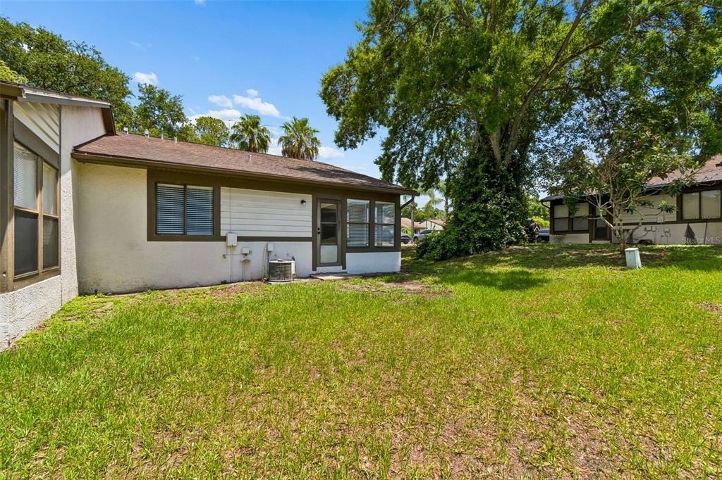 2945 Grovewood Boulevard - Photo 52