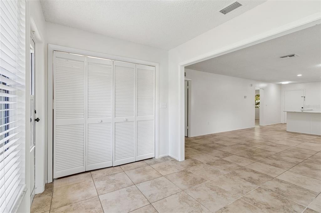 2945 Grovewood Boulevard - Photo 32
