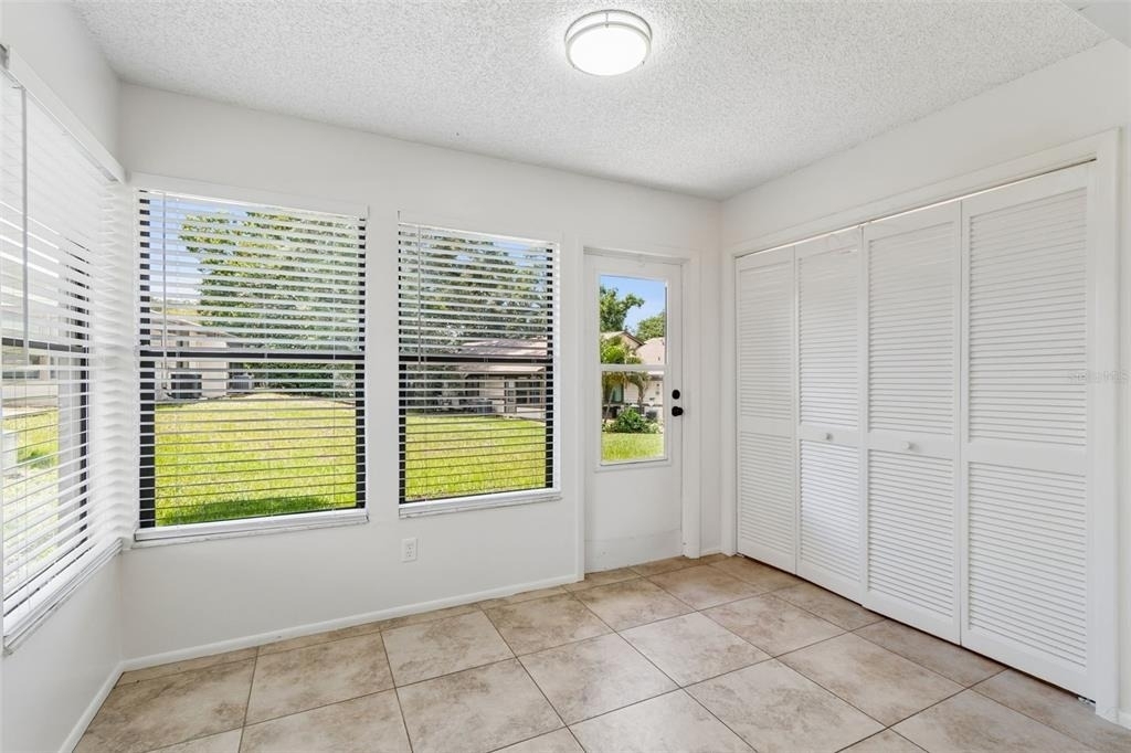 2945 Grovewood Boulevard - Photo 28