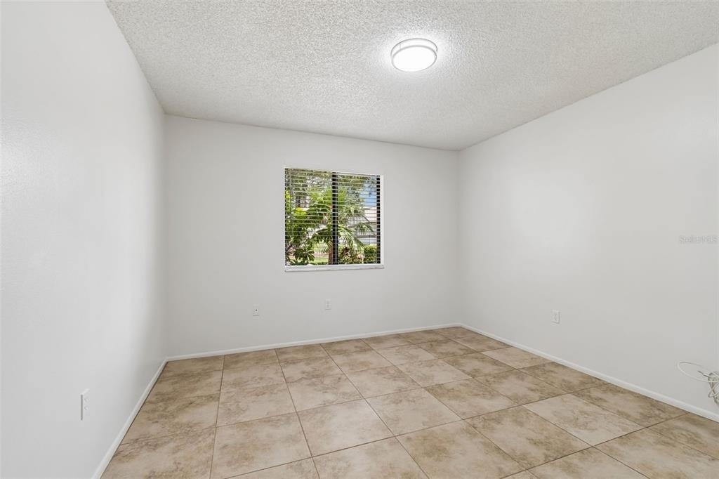 2945 Grovewood Boulevard - Photo 48
