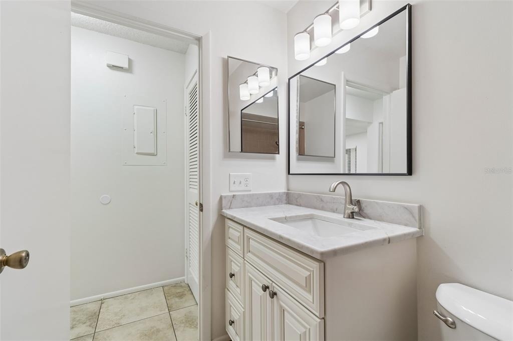 2945 Grovewood Boulevard - Photo 51