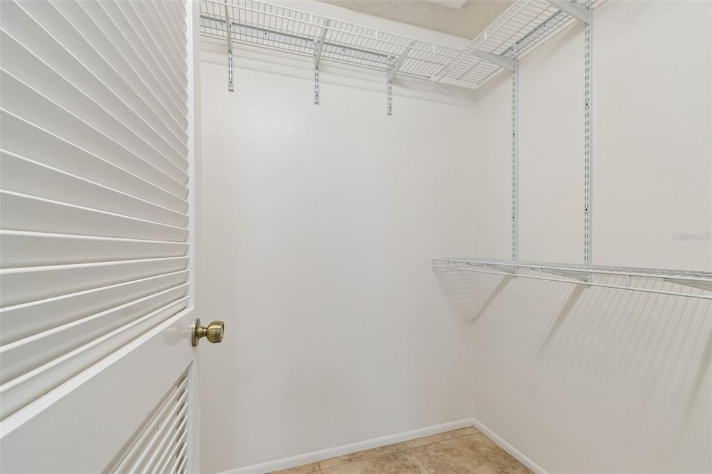 2945 Grovewood Boulevard - Photo 40