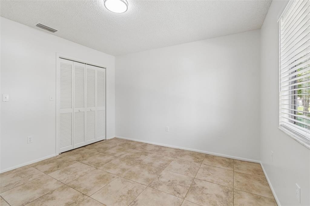 2945 Grovewood Boulevard - Photo 46