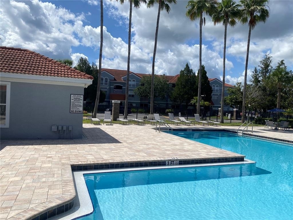 18001 Richmond Place Drive - Photo 18