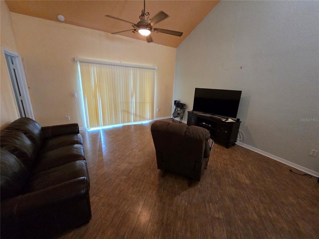 3661 Kings Road - Photo 3