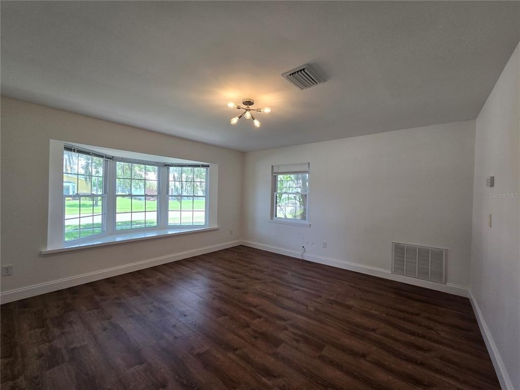 300 Cypress Creek Circle - Photo 9