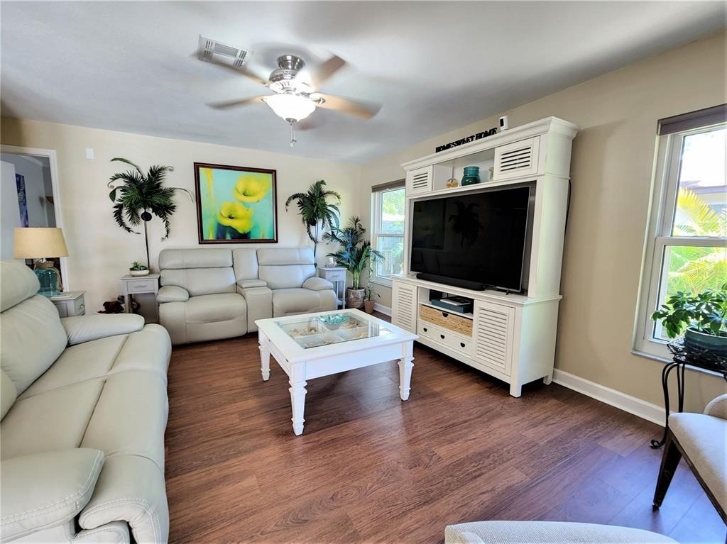 3104 Clovewood Place - Photo 5