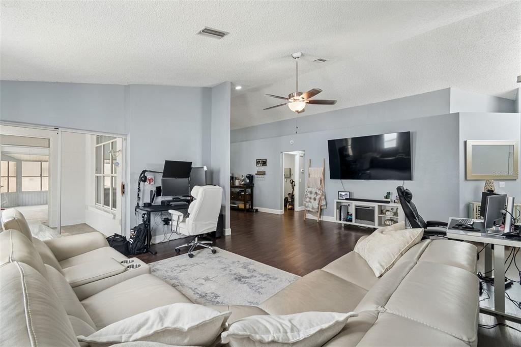 10454 Casa Grande Circle - Photo 11