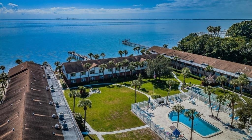 650 Pinellas Point Drive S - Photo 0