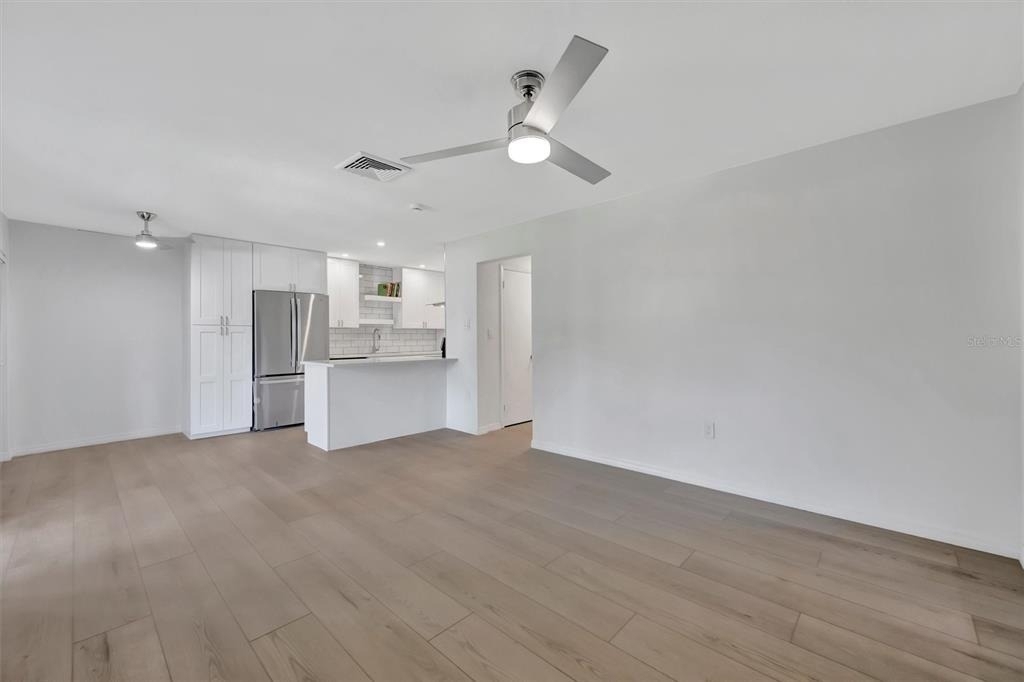 650 Pinellas Point Drive S - Photo 3