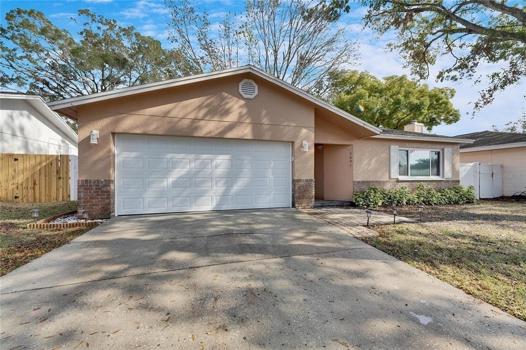 1691 E Orangecrest Avenue - Photo 2