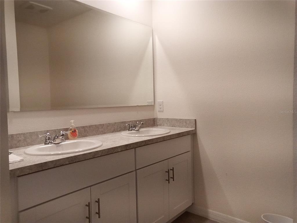 1815 Southfork Drive - Photo 9