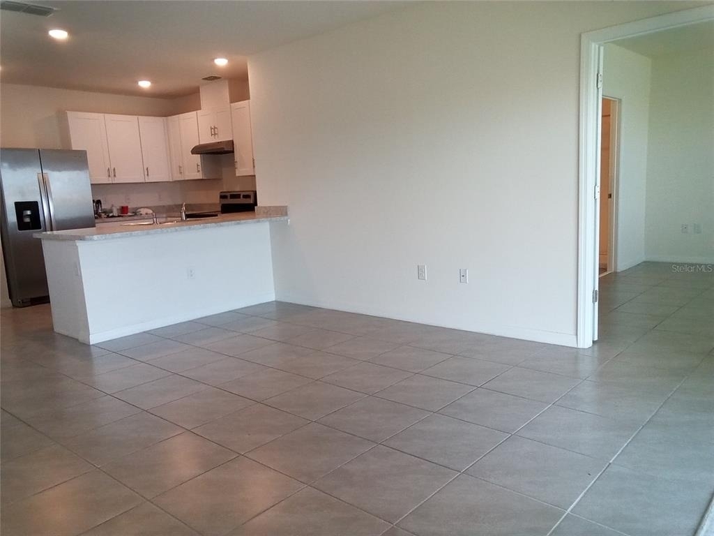 1815 Southfork Drive - Photo 3