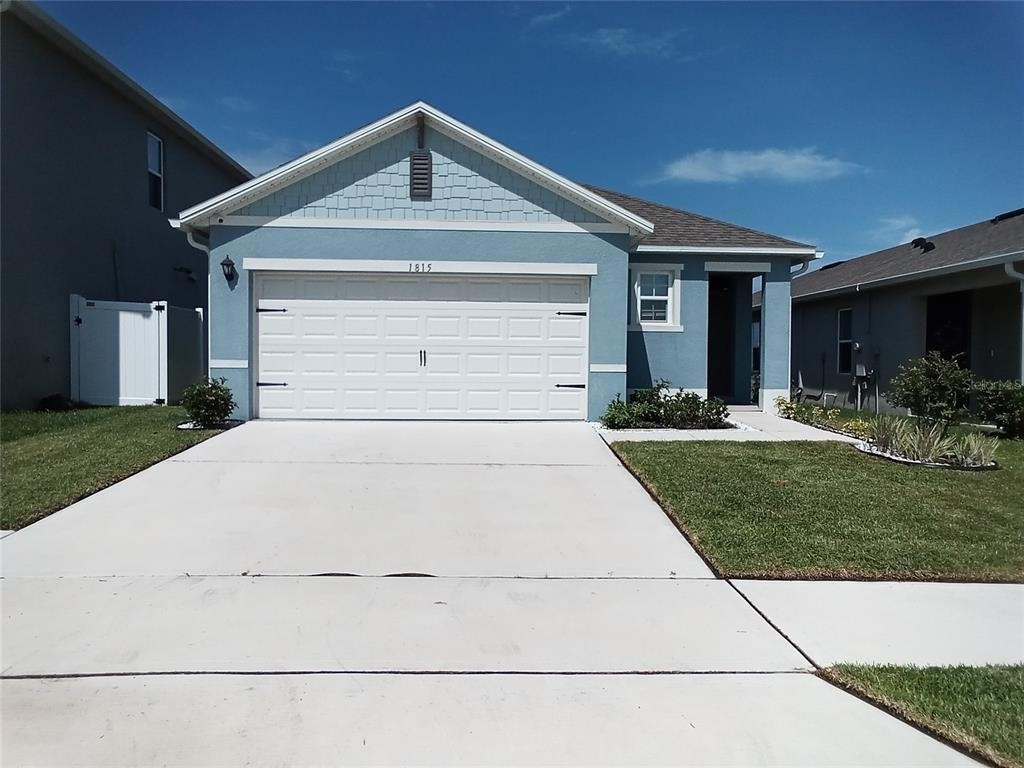 1815 Southfork Drive - Photo 0