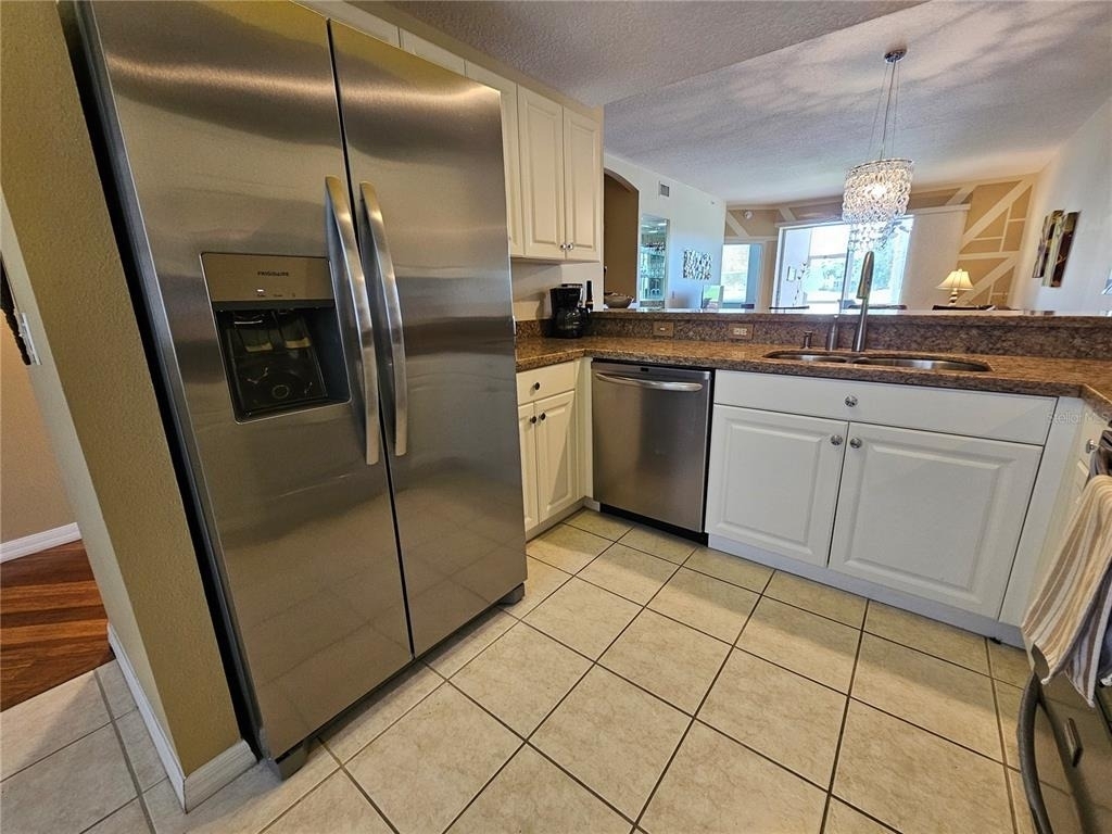 5330 Hyland Hills Avenue - Photo 4