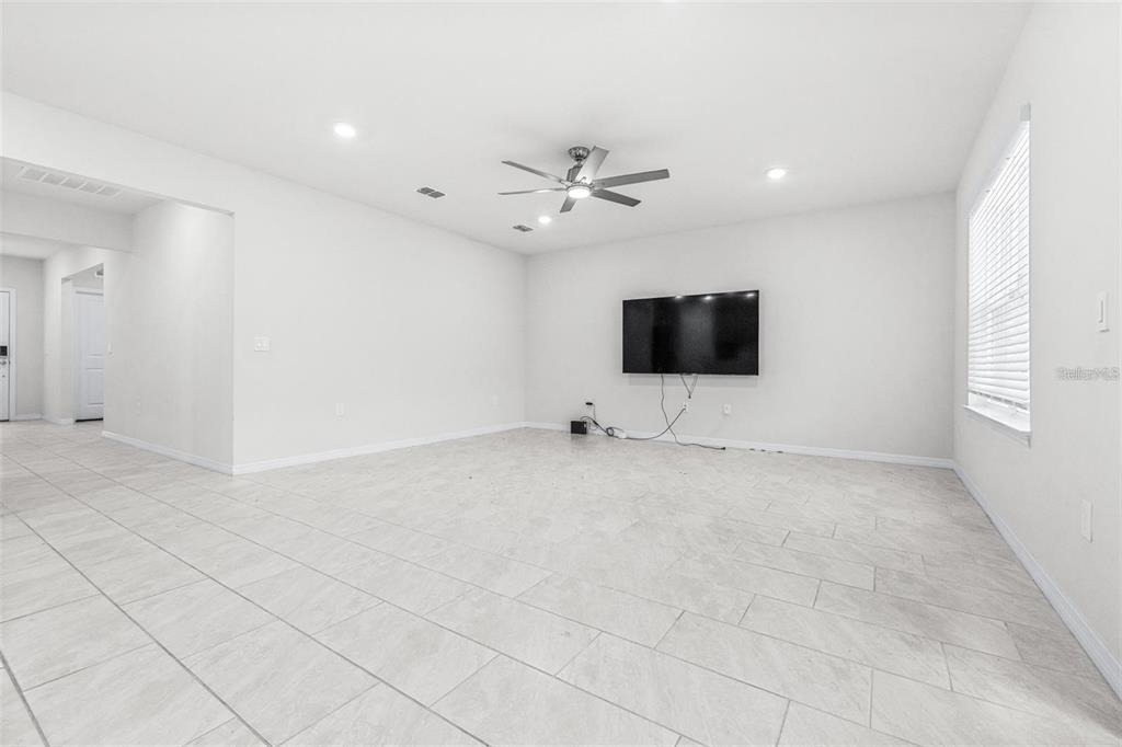 1050 Michelangelo Lane - Photo 4