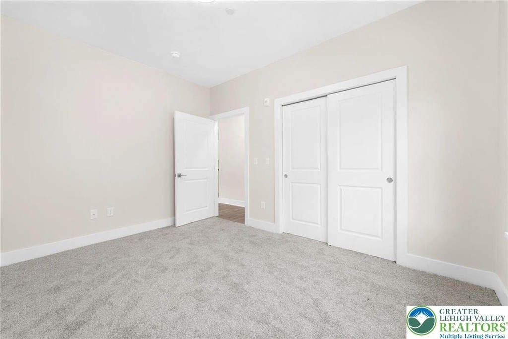 410 William Street - Photo 18