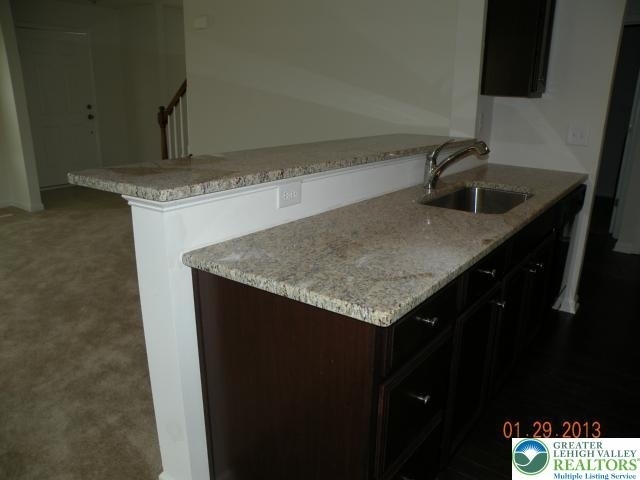 5985 Valley Forge Drive - Photo 2