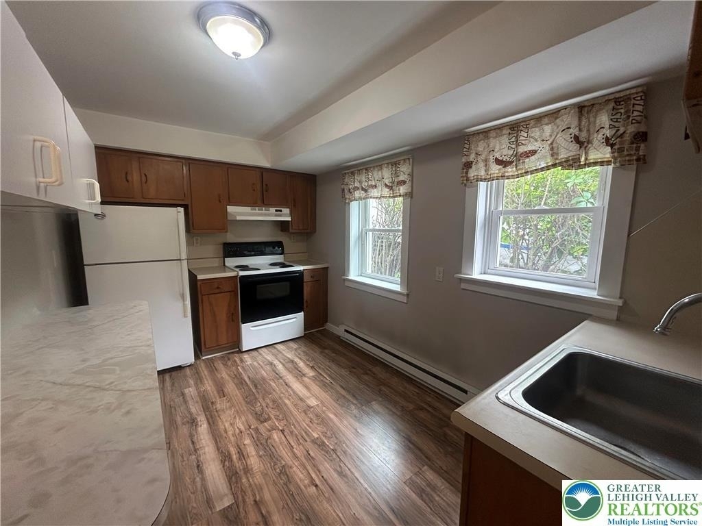 218 E Susquehanna Street - Photo 3