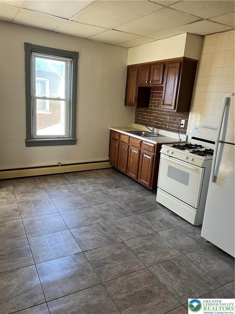 1690 Newport Avenue - Photo 6