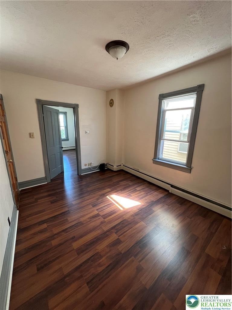 1690 Newport Avenue - Photo 4