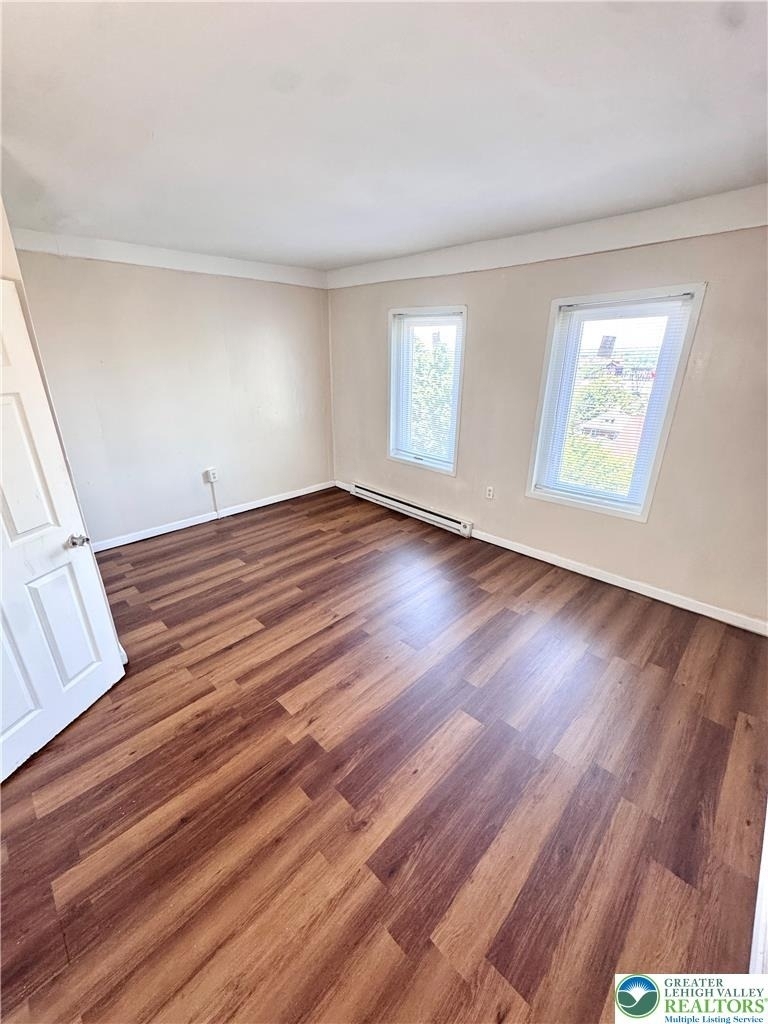 1348 E 6th - Photo 9