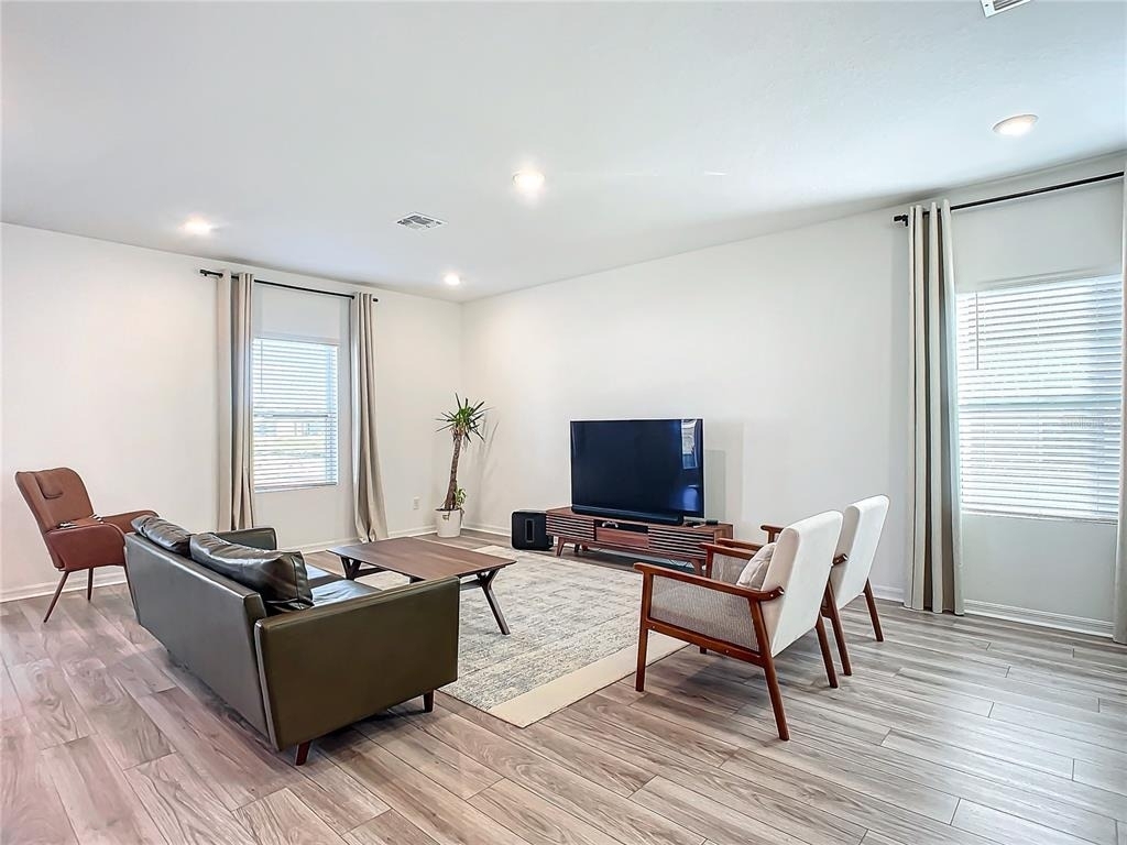 1317 Sterling Pointe Drive - Photo 9