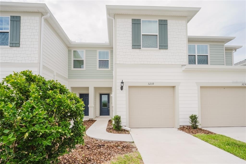 3239 Canyon Bay Point - Photo 2