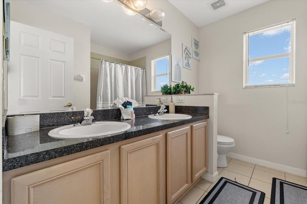 526 Windsor Place - Photo 19