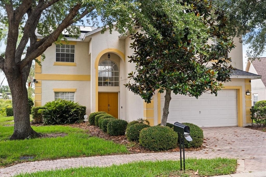 526 Windsor Place - Photo 1