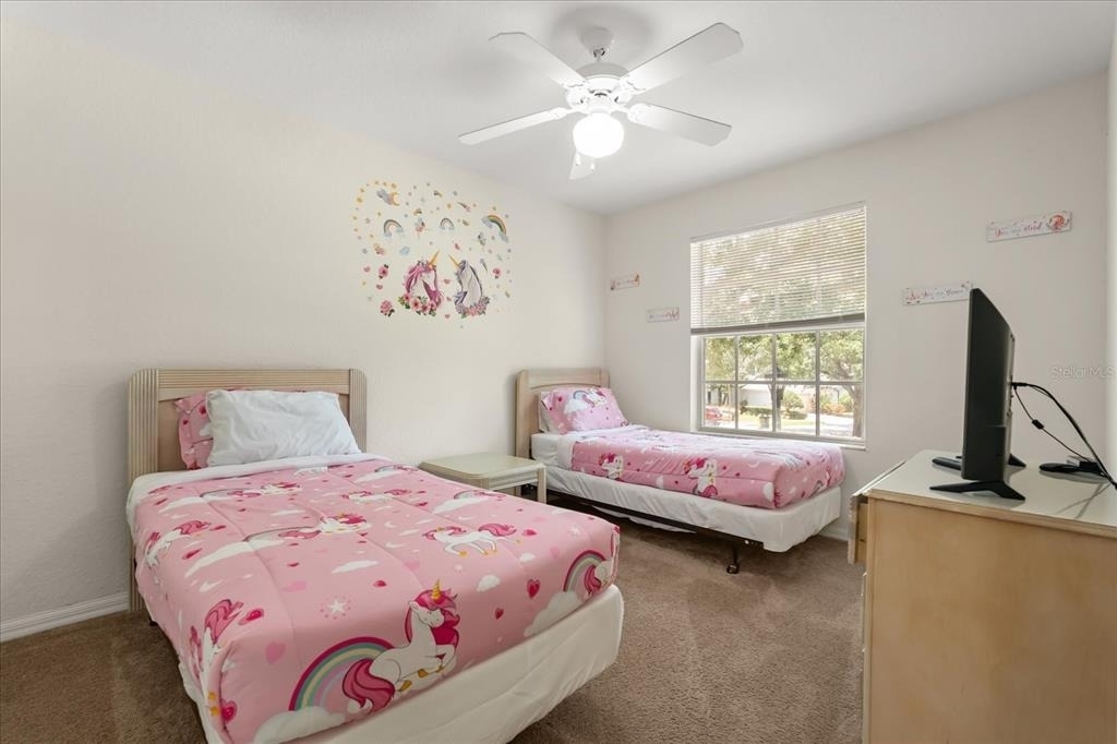 526 Windsor Place - Photo 9