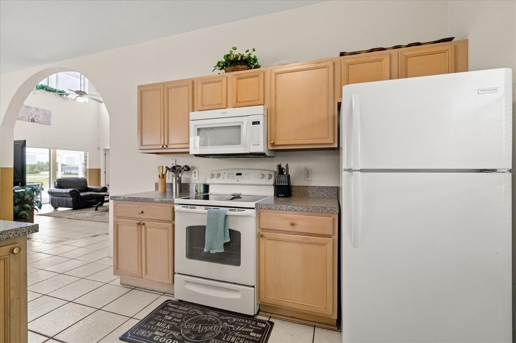 526 Windsor Place - Photo 8