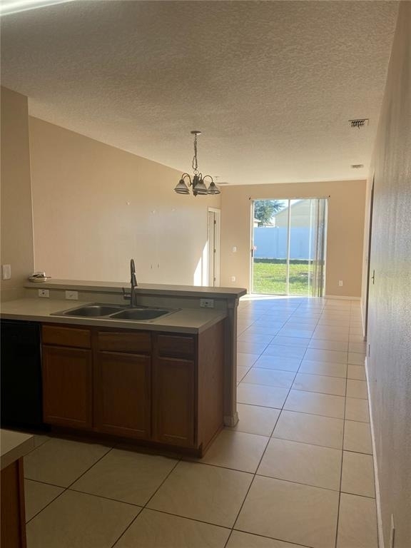 628 Madina Circle - Photo 5