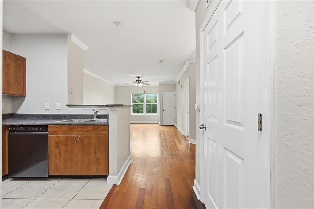 204 E South Street - Photo 5