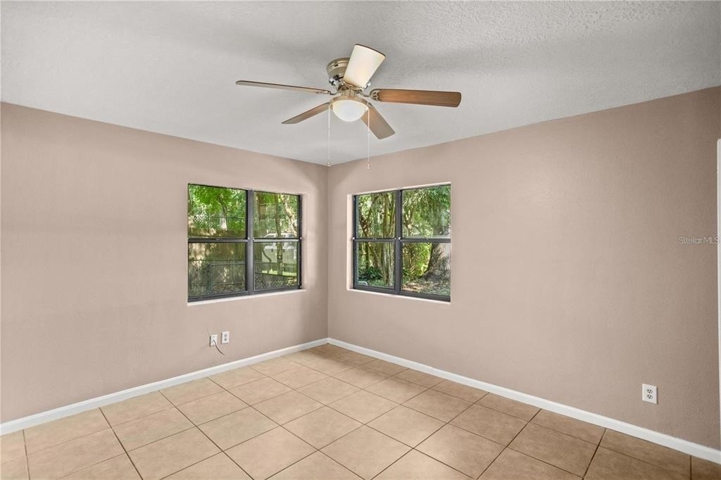 2152 Ne 3rd Street - Photo 8