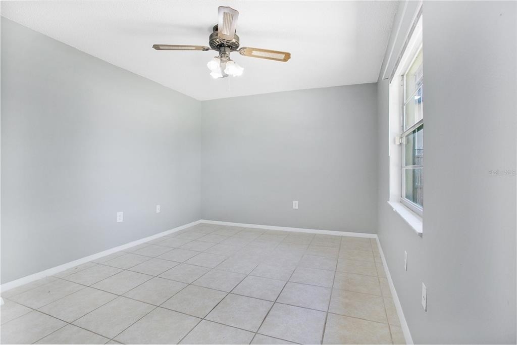 405 Long Drive - Photo 10