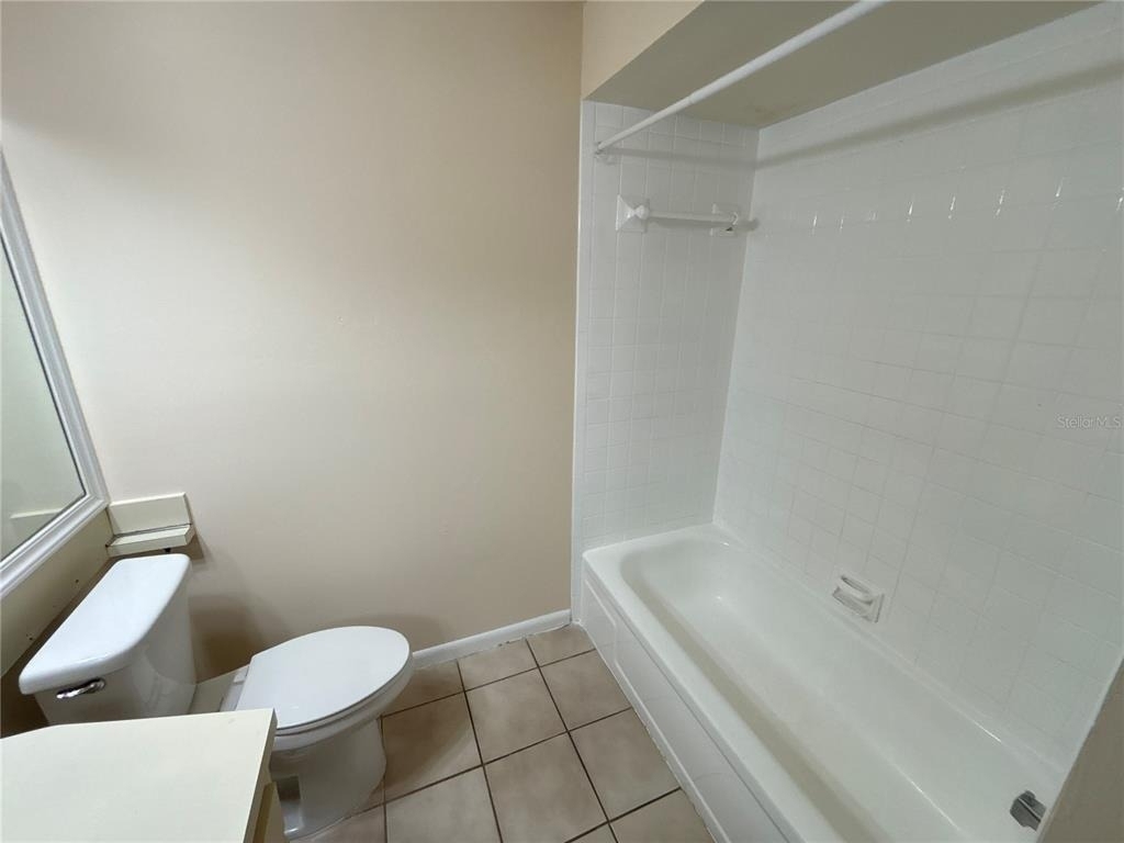 5169 Vineland Road - Photo 16