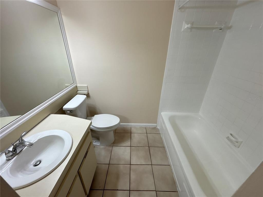 5169 Vineland Road - Photo 15