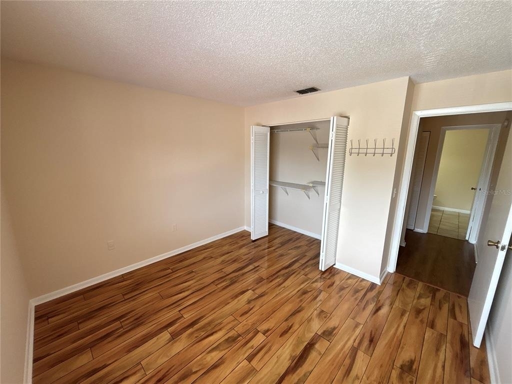 5169 Vineland Road - Photo 14