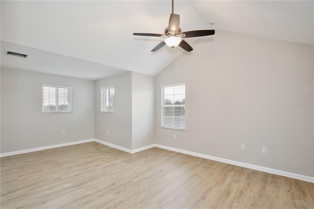 16005 Champlain Street - Photo 16
