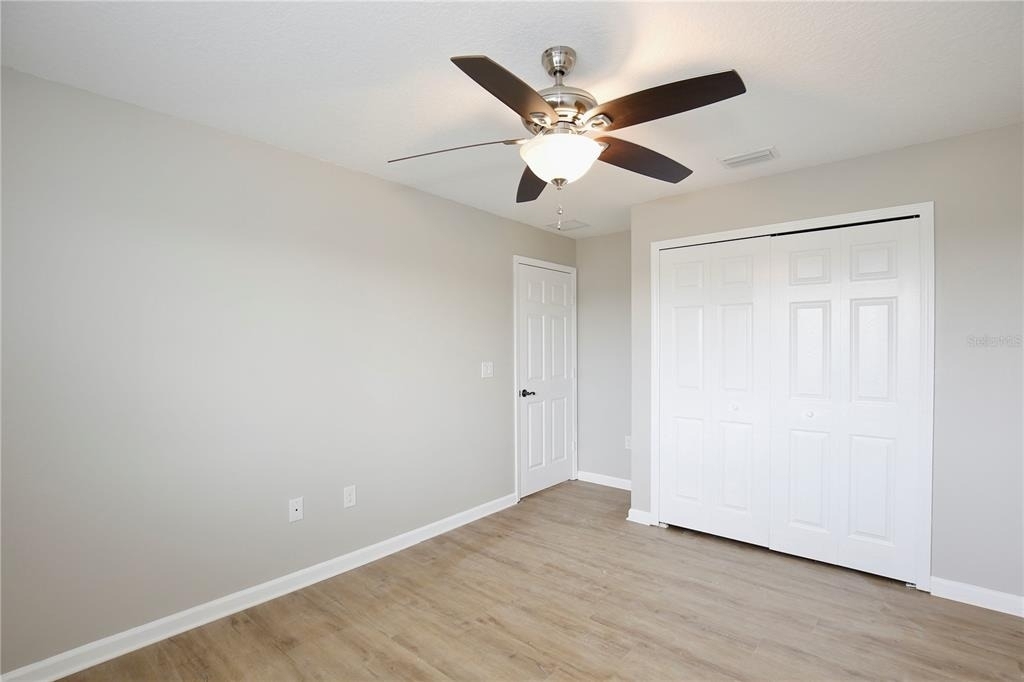 16005 Champlain Street - Photo 20