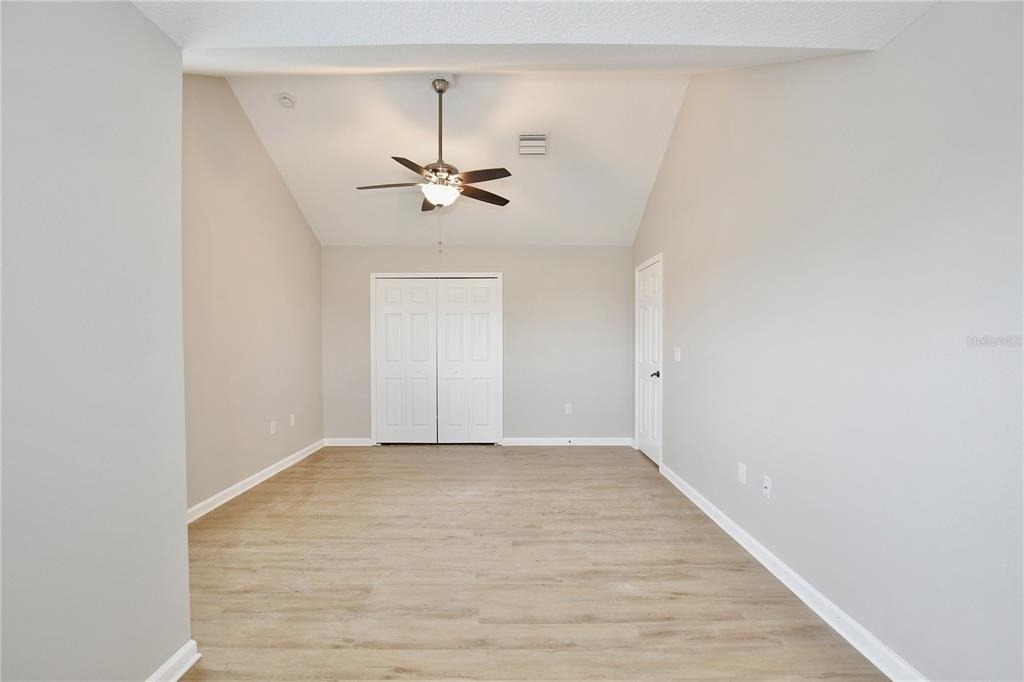 16005 Champlain Street - Photo 17