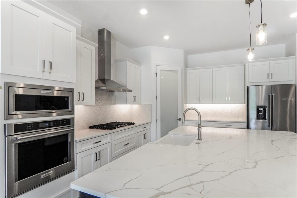 16120 Volterra Point - Photo 41