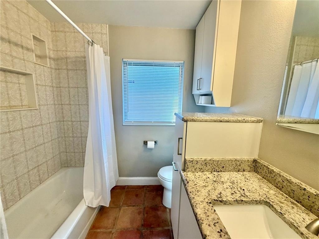 2619 E Washington Street - Photo 16
