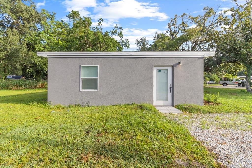 1920 Cloverlawn Avenue - Photo 0