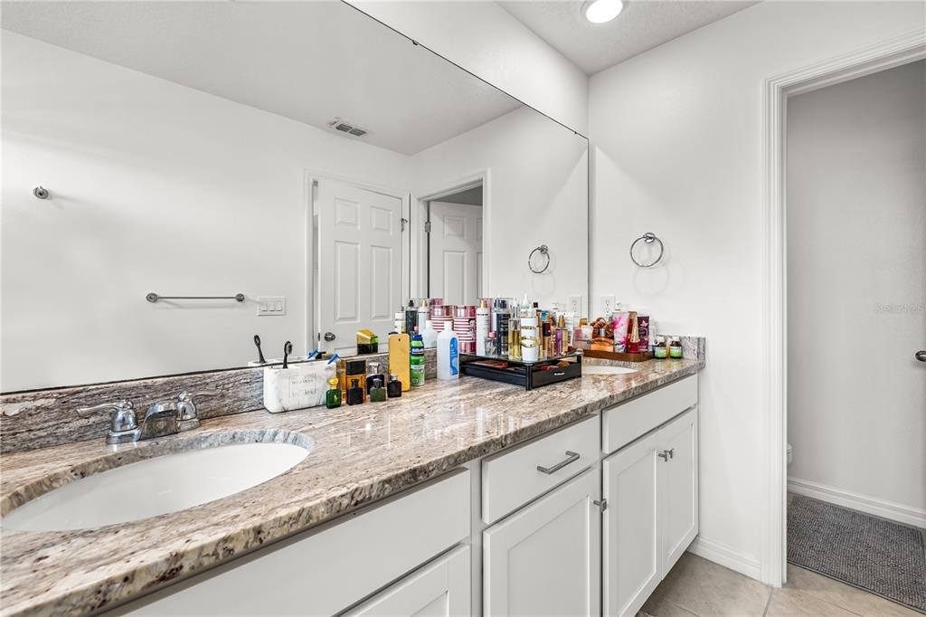 16461 Prairie School Drive - Photo 19