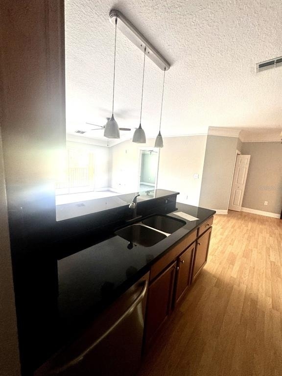 5483 Vineland Road - Photo 10